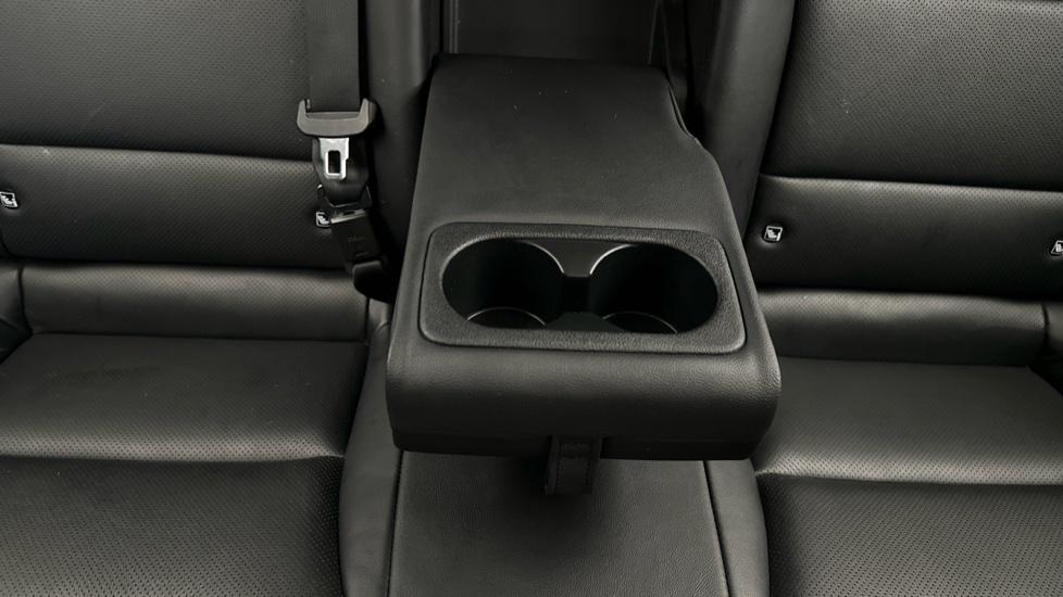 Rear Armrest/ Cup Holder