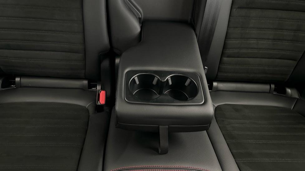 Rear Armrest/ Cup Holder