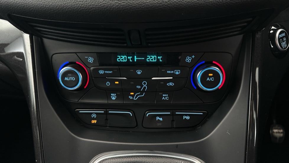 Dual Climate Control  / Air Conditioning  / Auto Stop/Start 