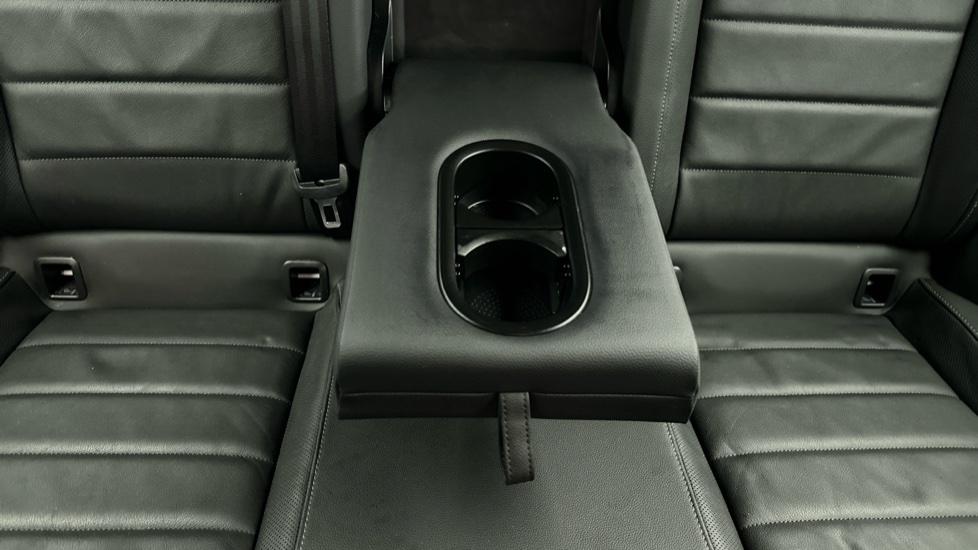 Rear Armrest/ Cup Holder