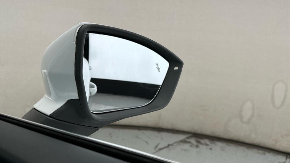 Blind Spot Monitoring System 