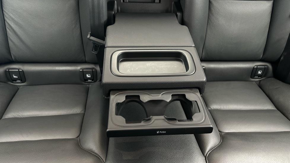 Rear Armrest/ Cup Holder