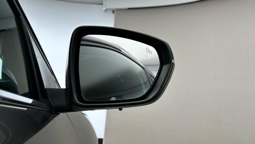 Blind Spot Monitoring System 