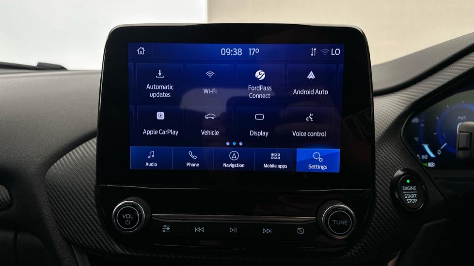 Apple Car Play & Android Auto