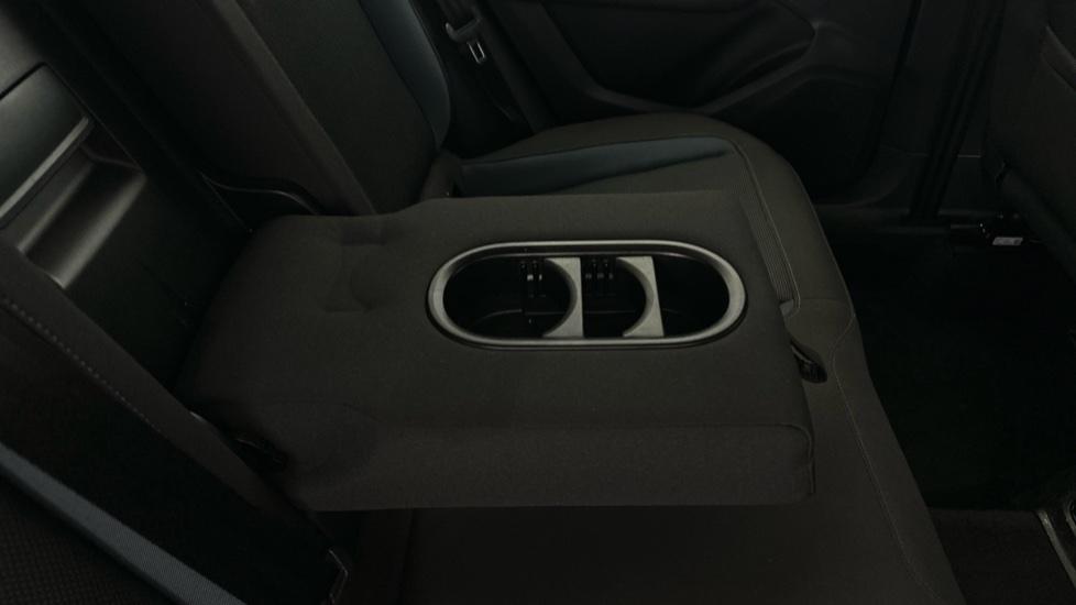 Rear Armrest/ Cup Holder