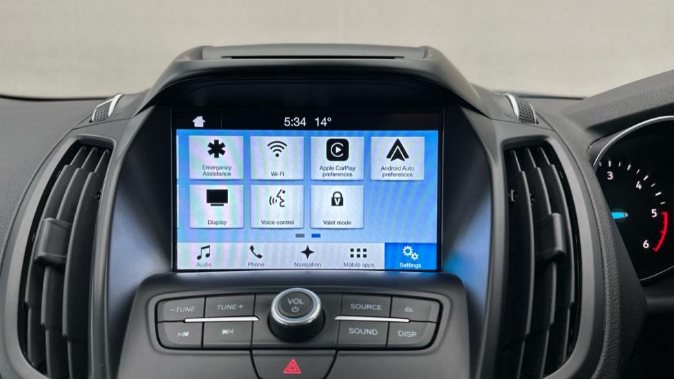 Apple Car Play & Android Auto