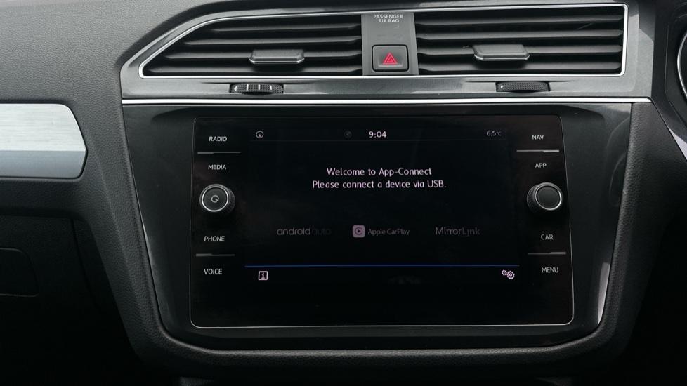 Apple Car Play & Android Auto