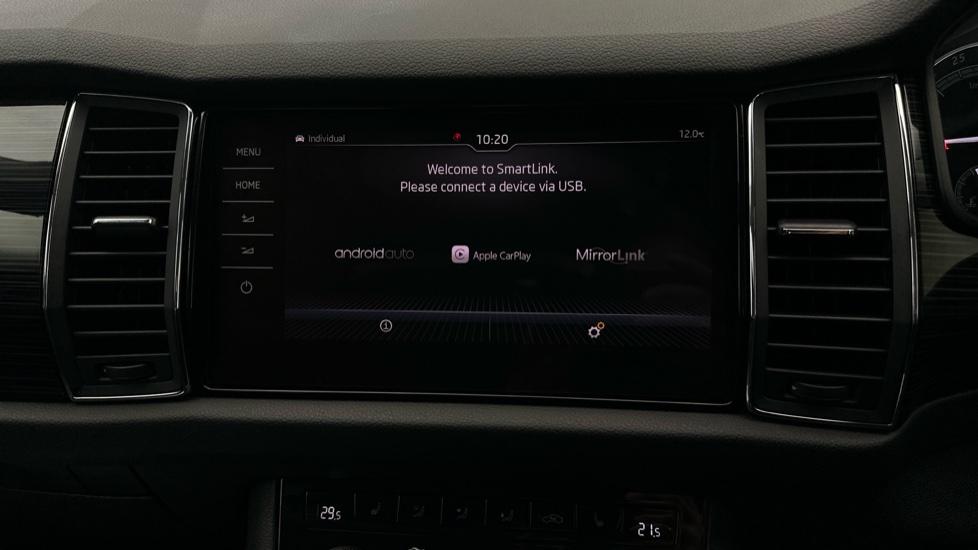 Apple Car Play & Android Auto