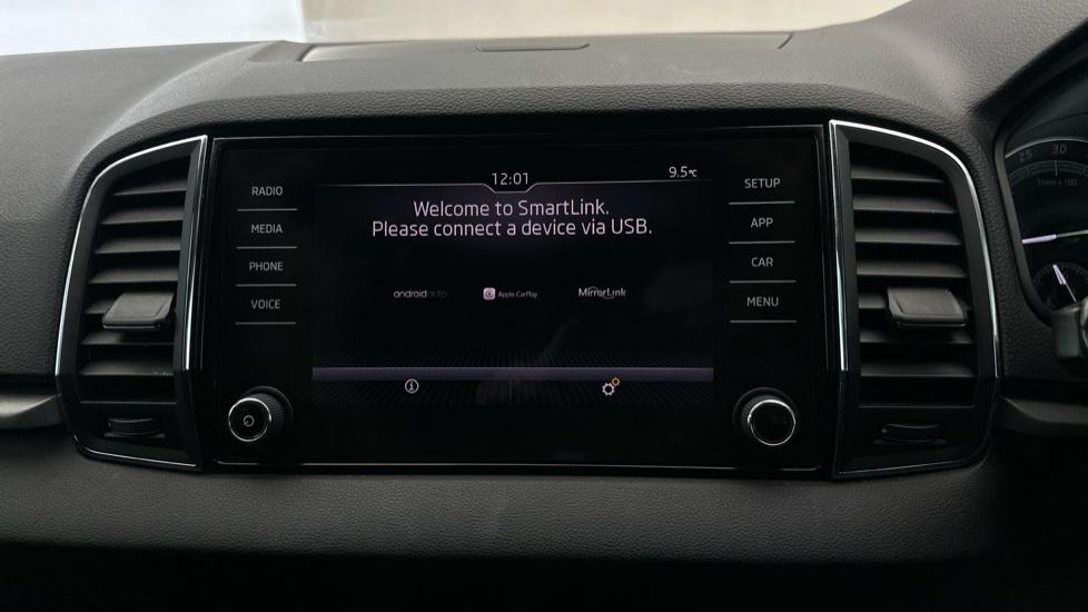 Apple Car Play & Android Auto