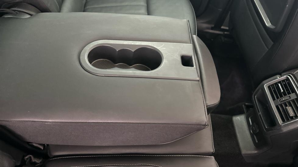 Rear Armrest/ Cup Holder