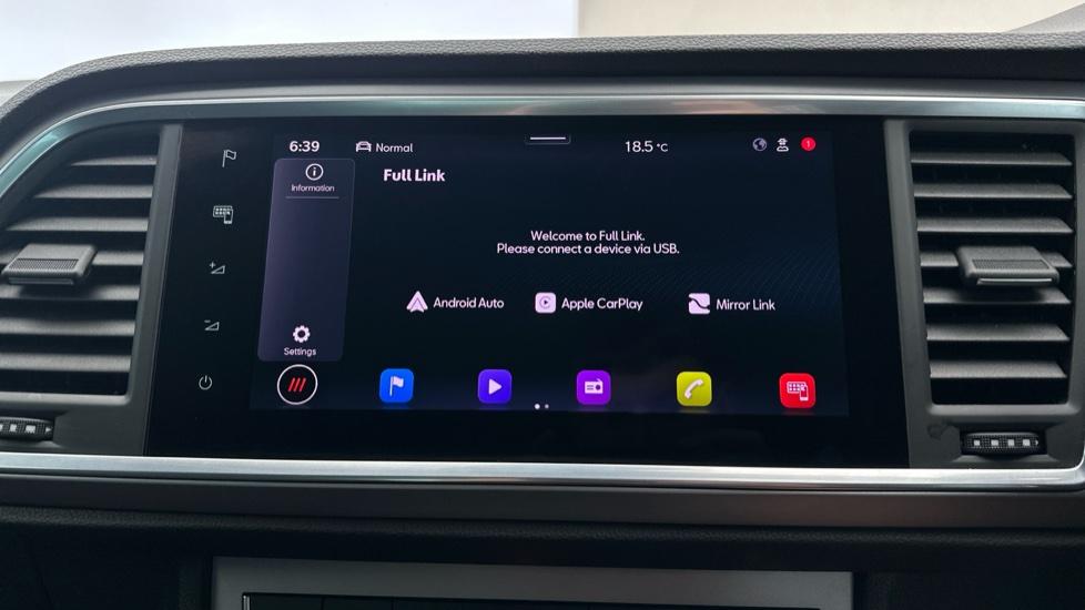 Apple Car Play & Android Auto