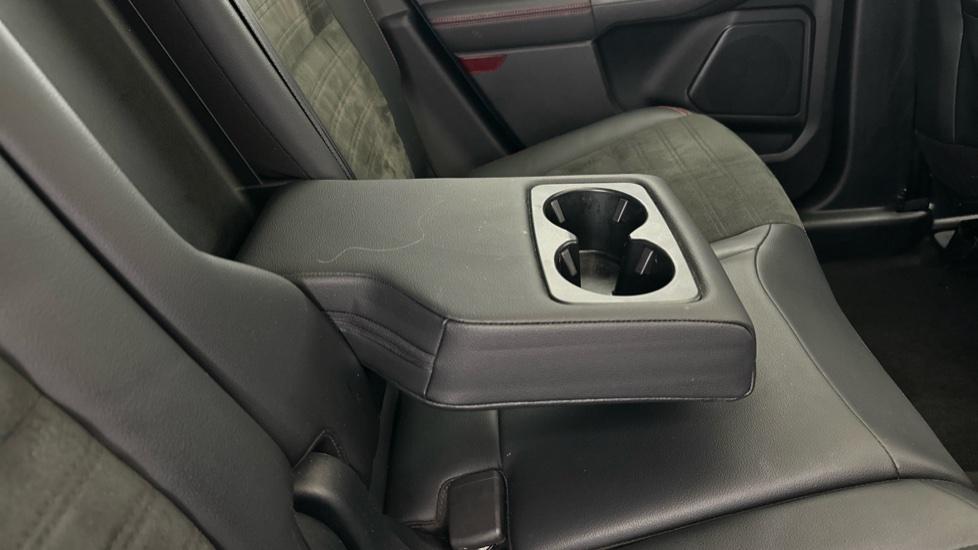 Rear Armrest/ Cup Holder