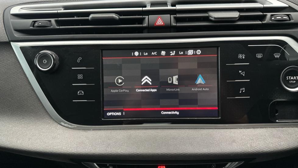 Apple Car Play & Android Auto