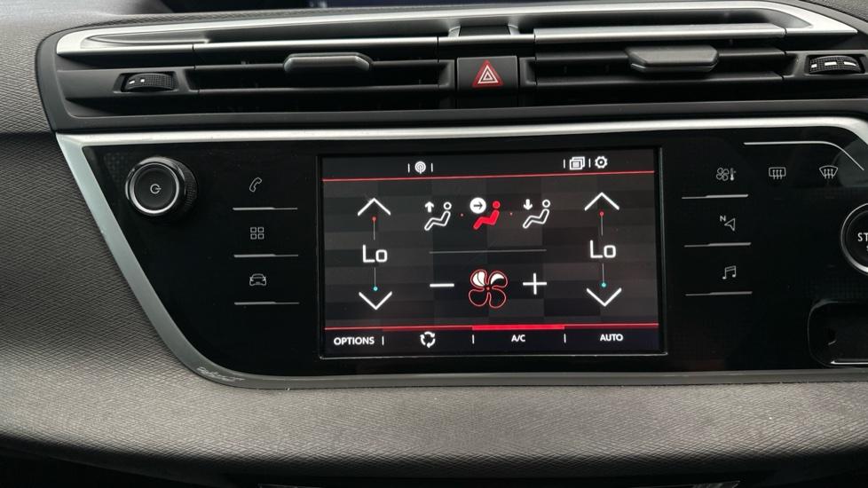 Air Conditioning /Dual Climate Control 