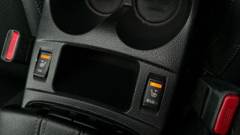 Heated Seats 