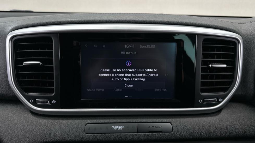 Apple Car Play & Android Auto