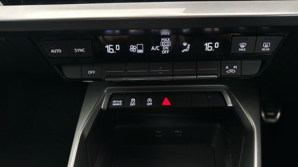 Air Conditioning /Dual Climate Control /Auto Stop/Start 