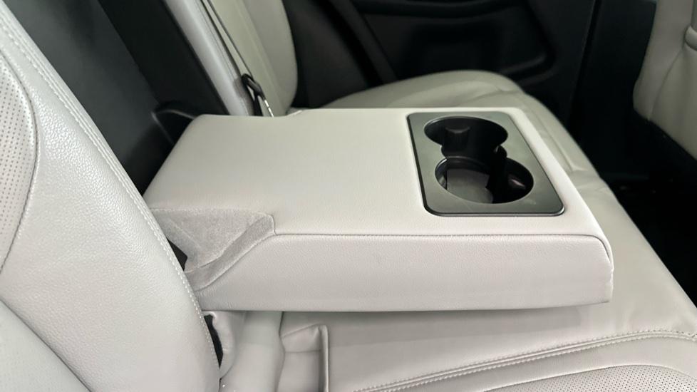 Rear Armrest/ Cup Holder