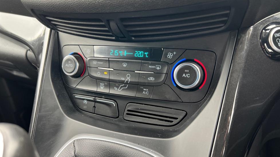 Dual Zone Climate Control 