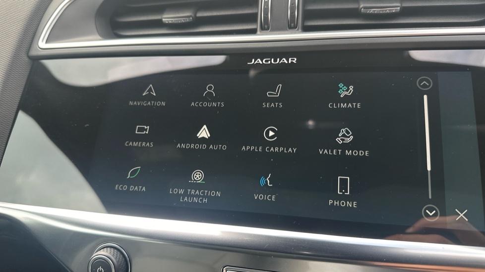 Apple Car Play & Android Auto