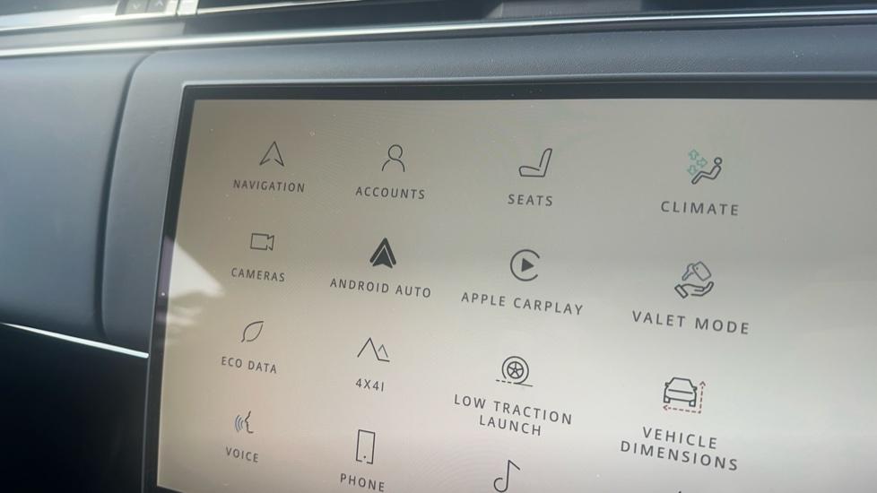 Apple Car Play & Android Auto