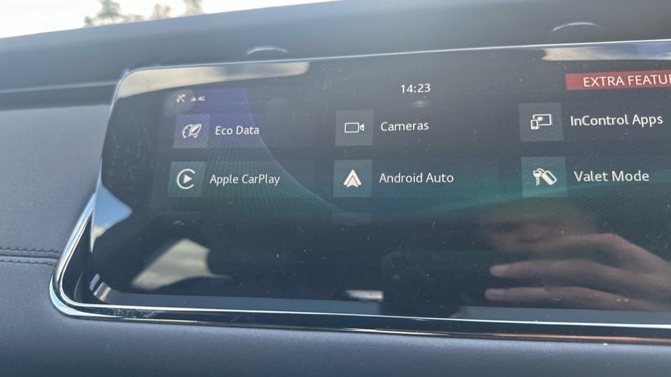 Apple Car Play & Android Auto