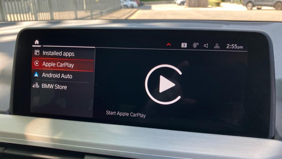 Apple Car Play & Android Auto