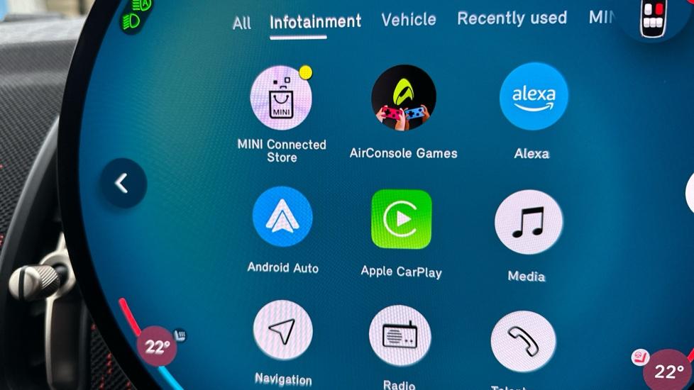 Apple Car Play & Android Auto