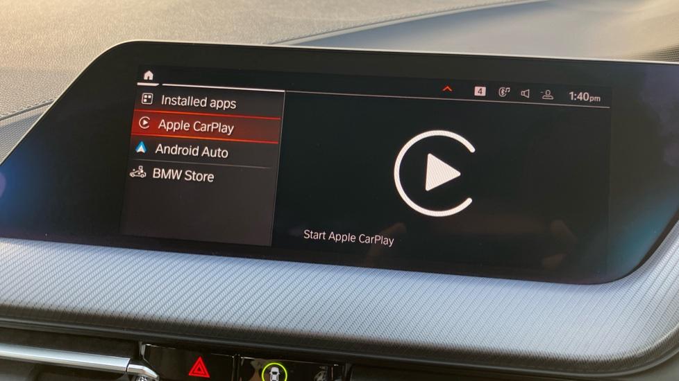 Apple Car Play & Android Auto