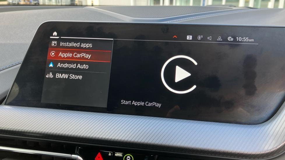 Apple Car Play & Android Auto