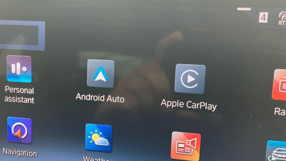 Apple Car Play & Android Auto