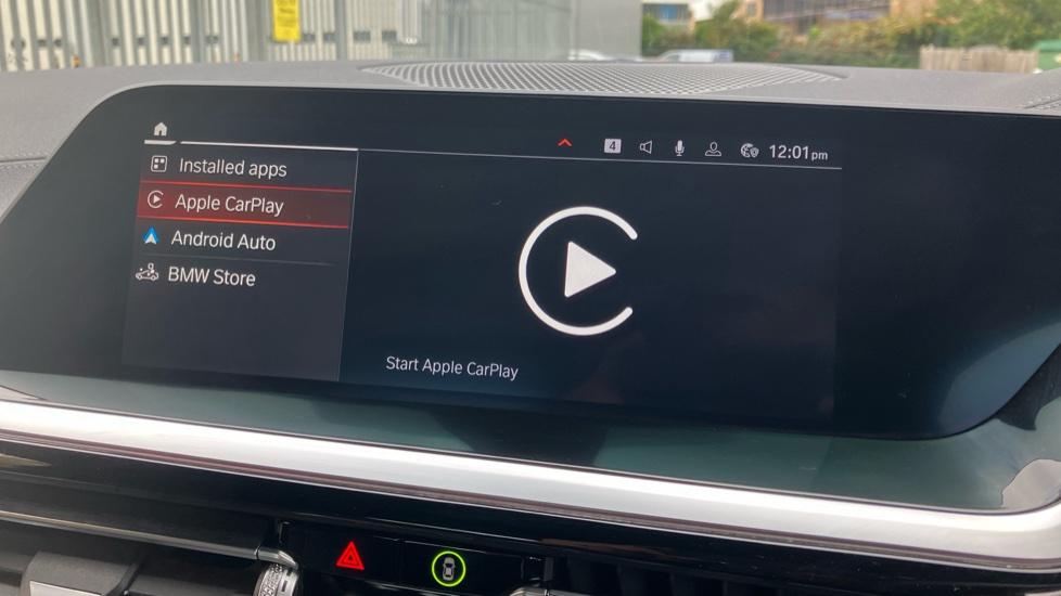 Apple Car Play & Android Auto