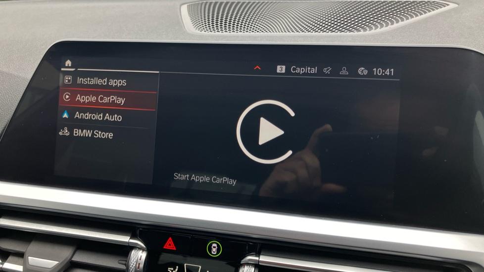 Apple Car Play & Android Auto