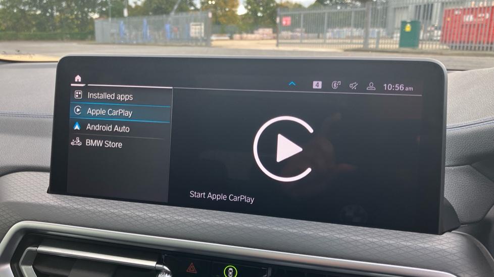 Apple Car Play & Android Auto