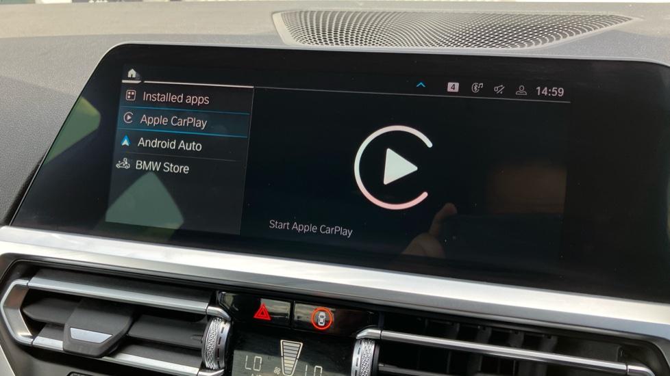 Apple Car Play & Android Auto