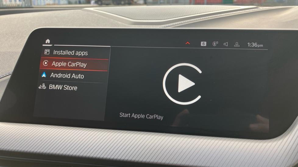 Apple Car Play & Android Auto