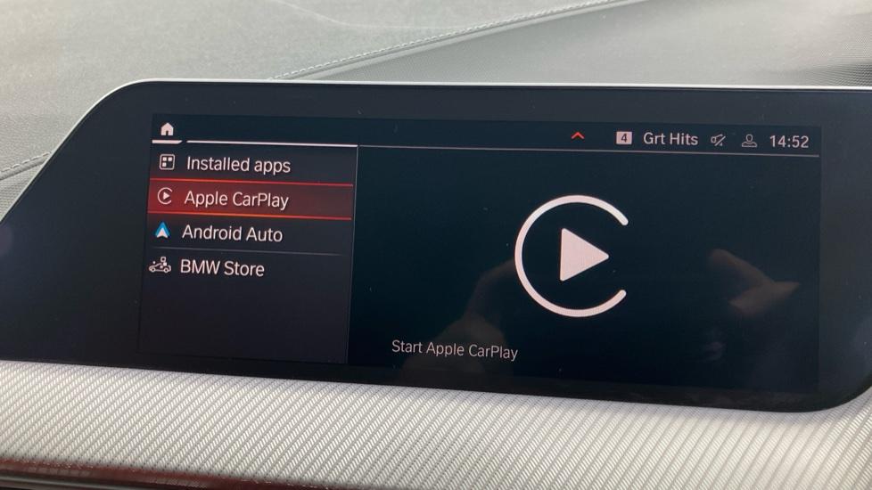 Apple Car Play & Android Auto