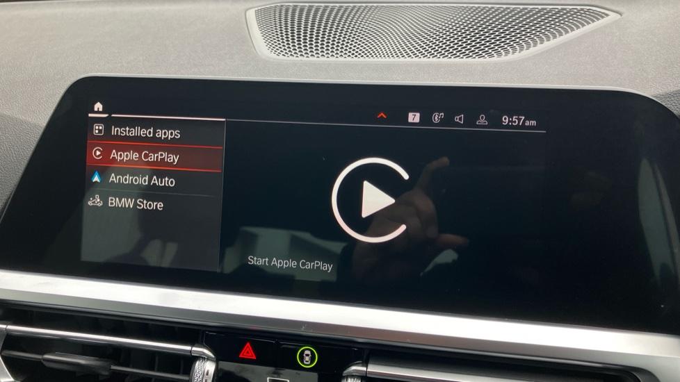 Apple Car Play & Android Auto