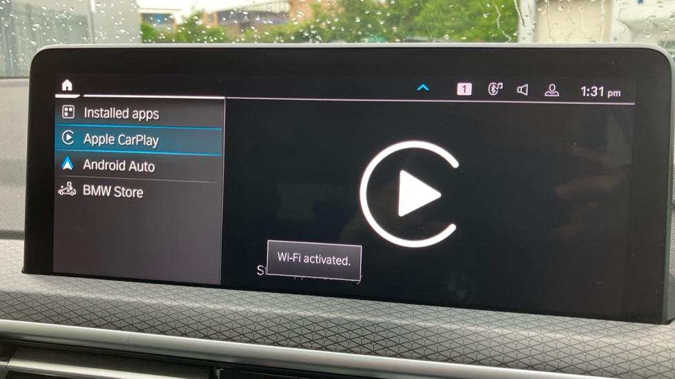 Apple Car Play & Android Auto