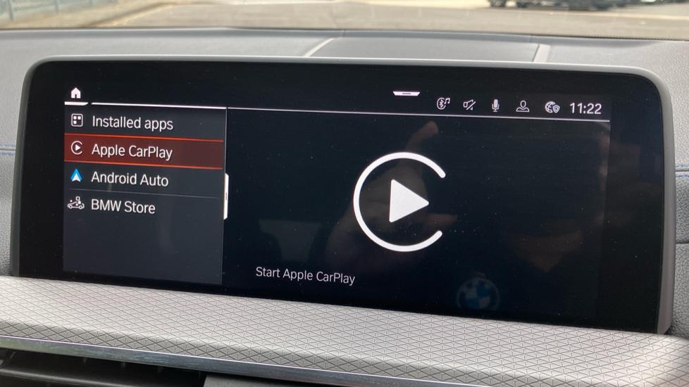 Apple Car Play & Android Auto