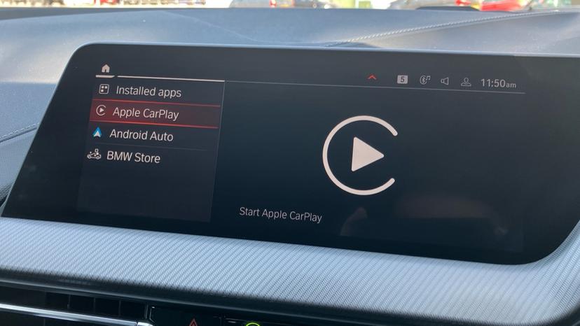 Apple Car Play & Android Auto