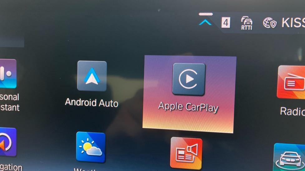 Apple Car Play & Android Auto