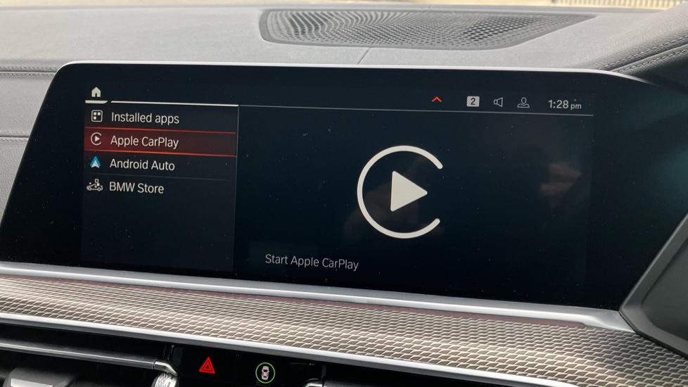 Apple Car Play & Android Auto