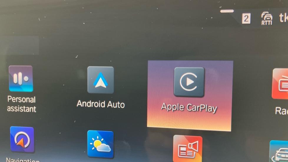 Apple Car Play & Android Auto