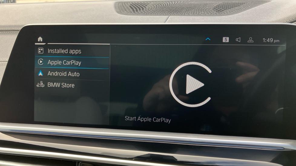 Apple Car Play & Android Auto