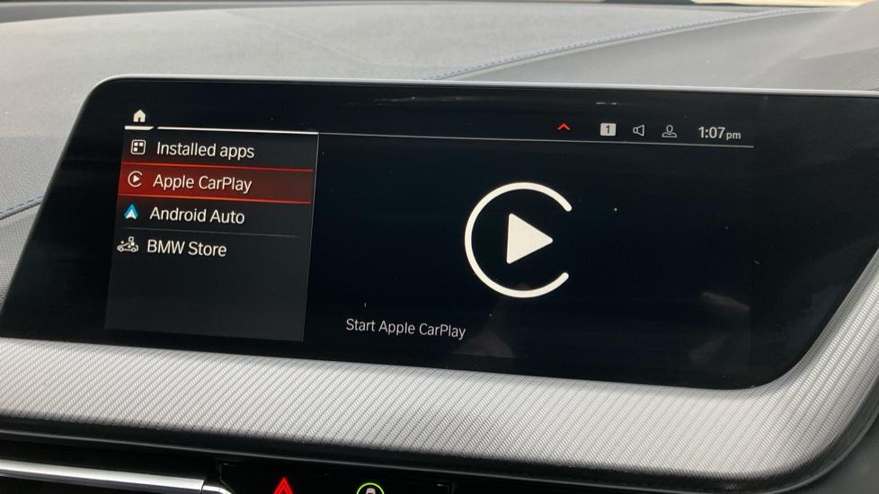 Apple Car Play & Android Auto