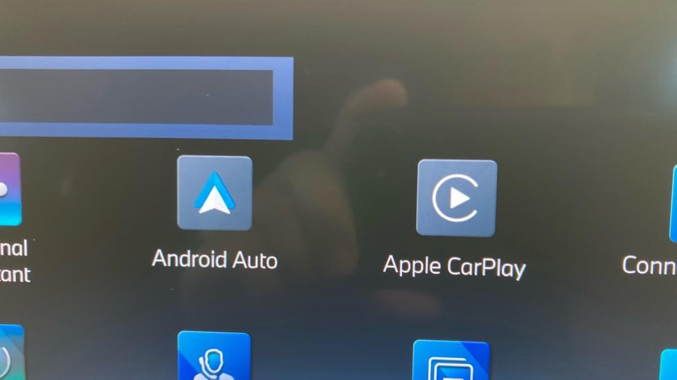 Apple Car Play & Android Auto