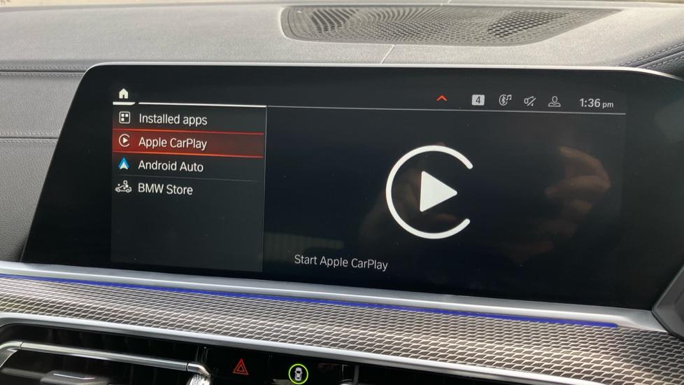 Apple Car Play & Android Auto