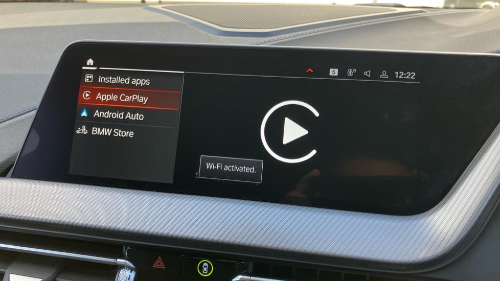 Apple Car Play & Android Auto