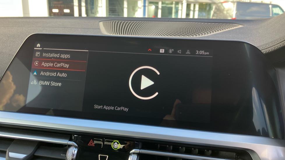 Apple Car Play & Android Auto